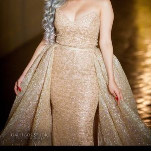 Beautiful gold dress